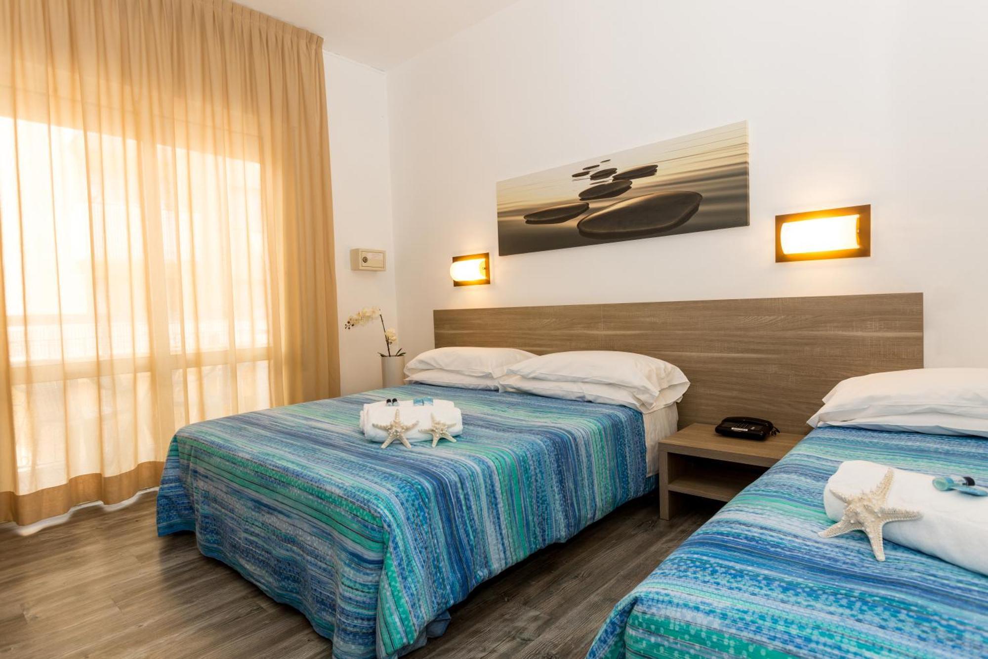 Regina Urban Beach Hotel Lido di Jesolo Exterior photo